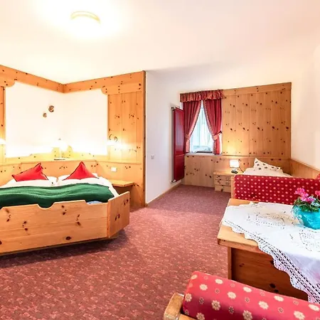 Savoia 3* Canazei