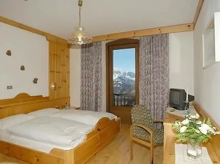Hotell Savoia Canazei