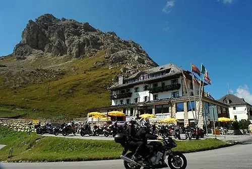 Savoia Отель Канацеи